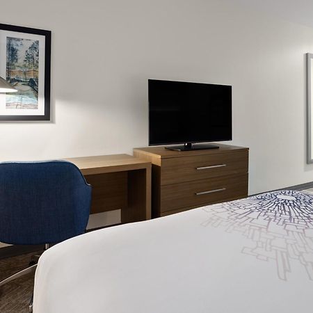 La Quinta Inn & Suites By Wyndham Locust Grove Exteriör bild